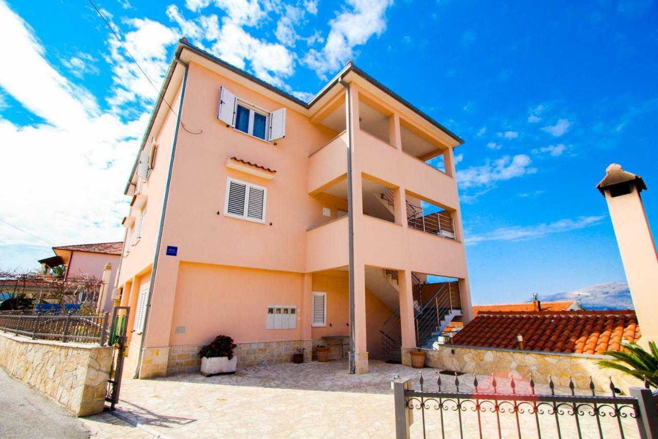 Apartments Zlatka Trogir Eksteriør billede